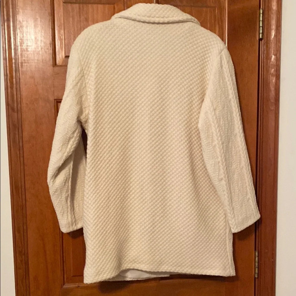 Vintage Boyne Valley Wool
Knit Coat Ivory
Handcrafted Lined Buttons
Pockets Med - Picture 8 of 11
